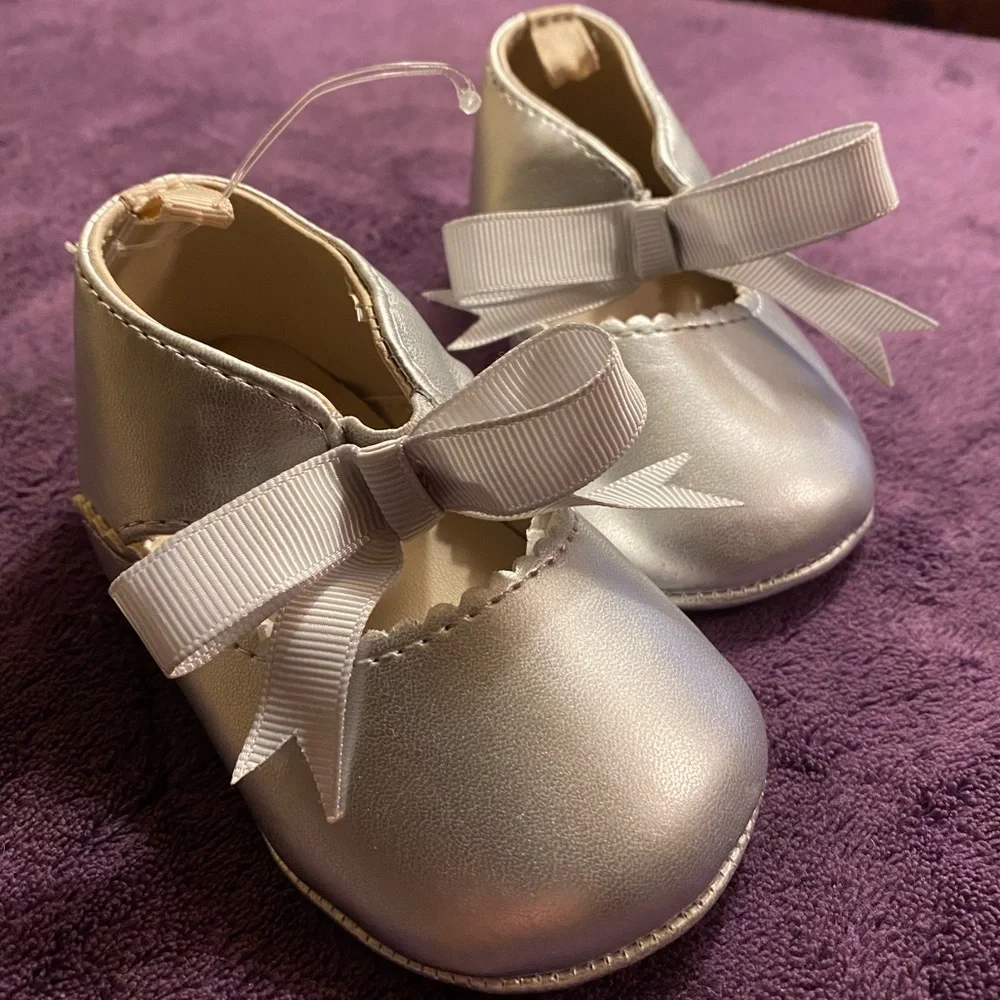 Silver Bow Baby Shoes | Infant Girl Dress Shoes | Size 2